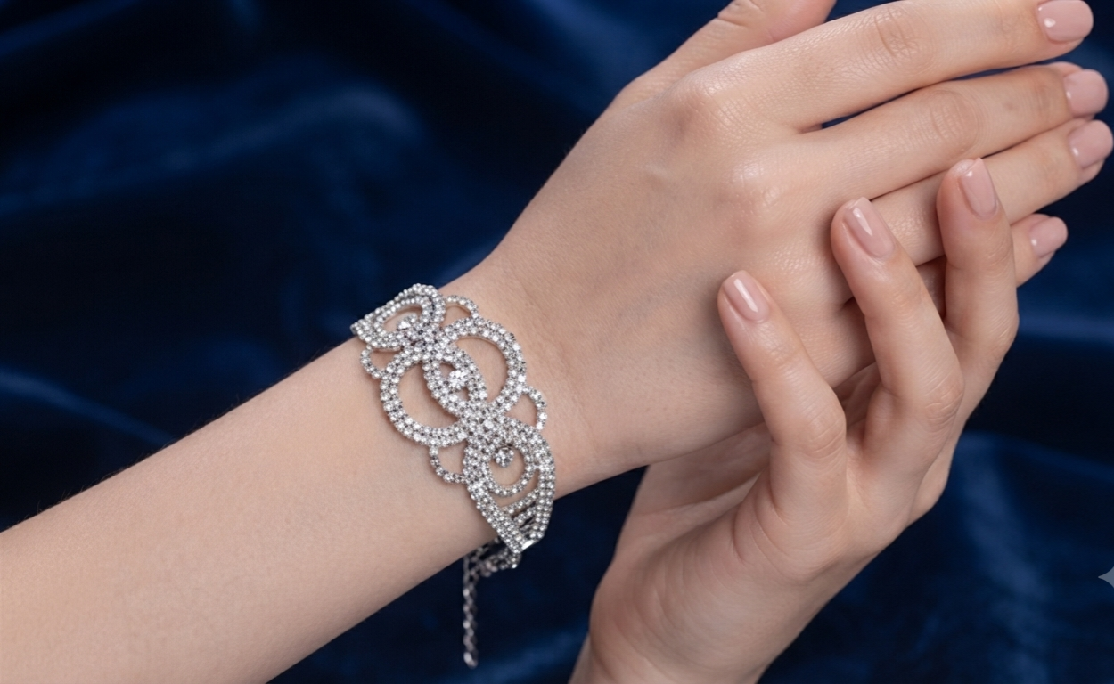 Rhinestones Bracelet - Image 3